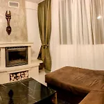 луксозен мечи чал - манастира 2 Apartment Pamporowo